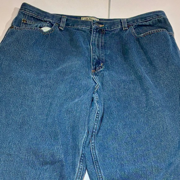 L.L. Bean Original Fit Jeans Womens Size 18 Medium Tall Blue Denim - Picture 2 of 7